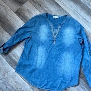 NWT Eden & Olivia top Medium boho light denim top